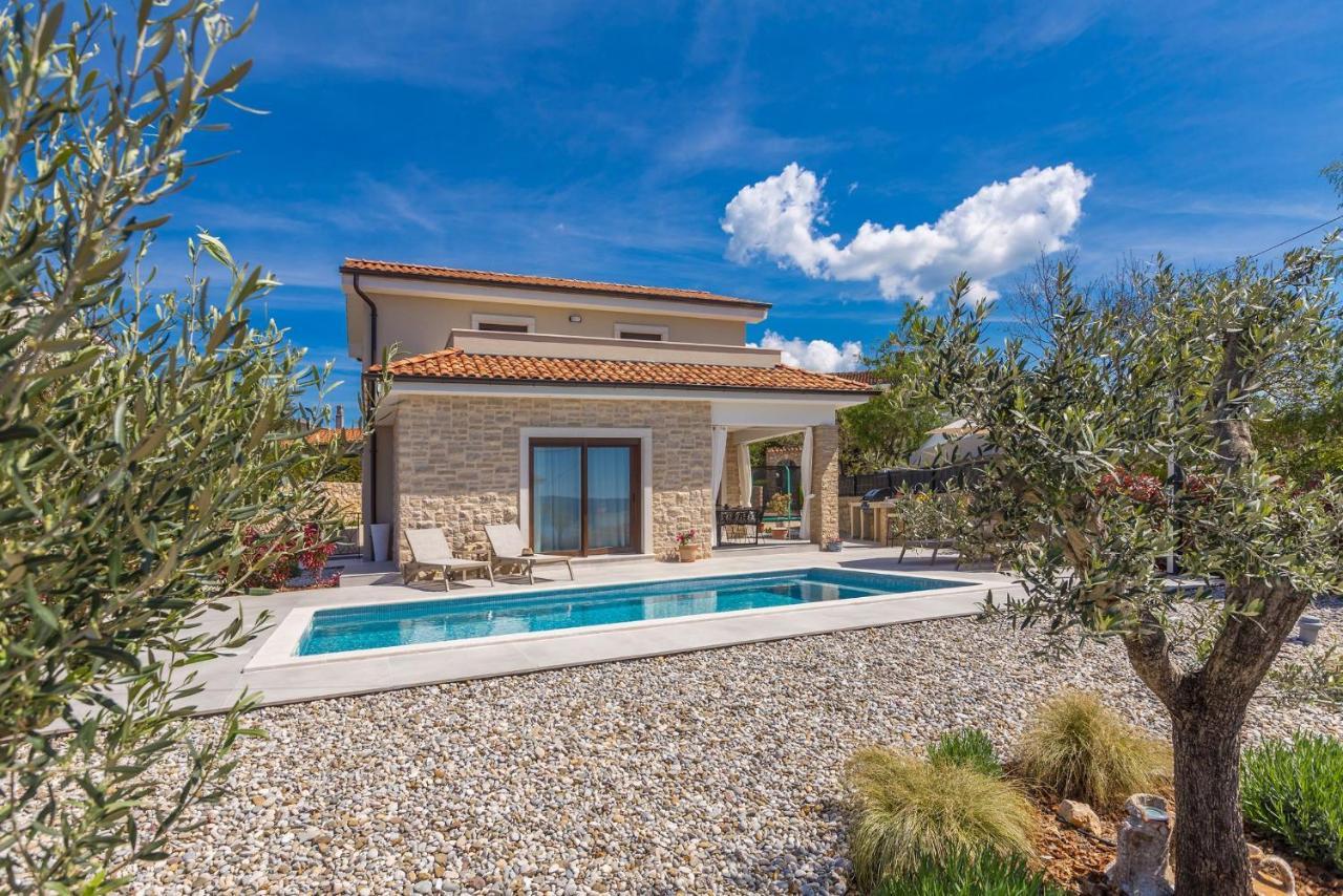 Holiday House Villa Andro Pinezići エクステリア 写真