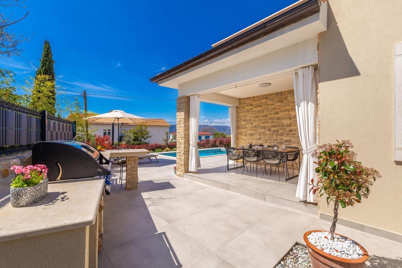 Holiday House Villa Andro Pinezići エクステリア 写真