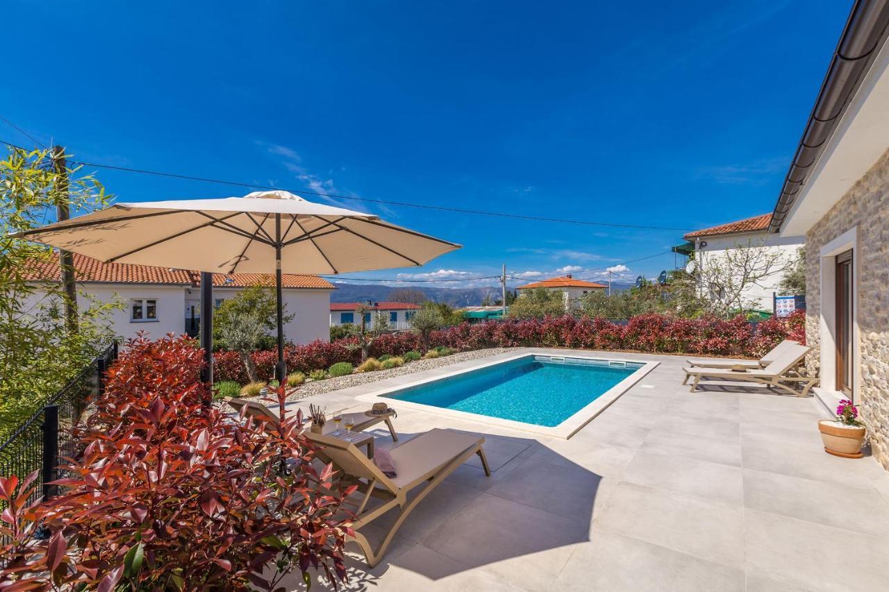 Holiday House Villa Andro Pinezići エクステリア 写真